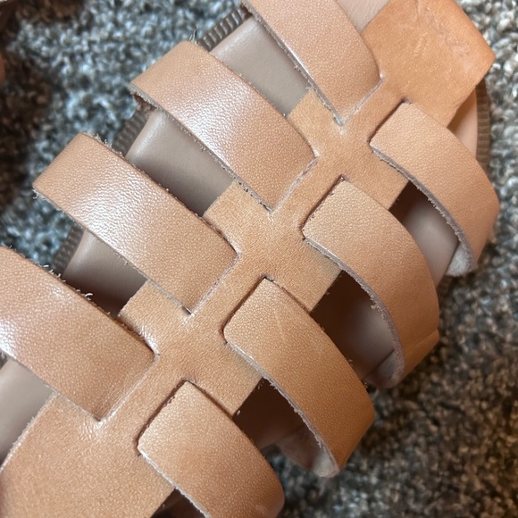 Tan/Peach Leather Fisherman Sandals - Picture 10 of 11